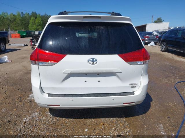5TDYK3DC7ES431782 Toyota Sienna Xle V6 8 Passenger