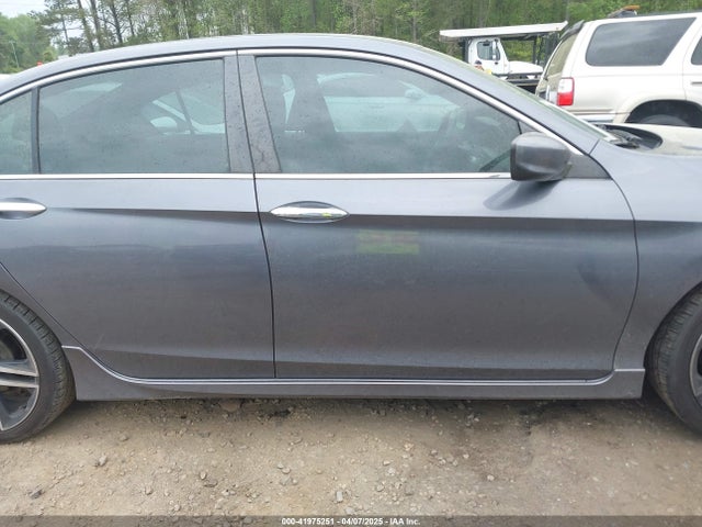 1HGCR2F18HA224283 Honda Accord Sport Se