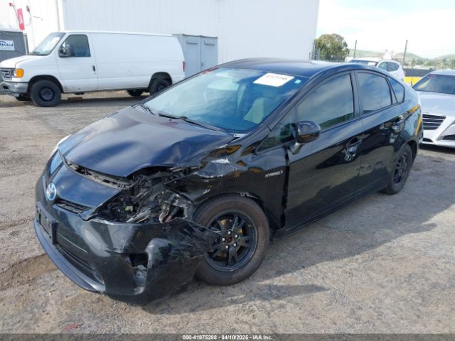 JTDKN3DU3E1748414 Toyota Prius Two