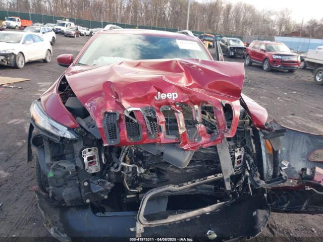 1C4PJMCSXEW141453 Jeep Cherokee Latitude