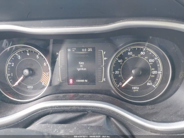 1C4PJMCSXEW141453 Jeep Cherokee Latitude