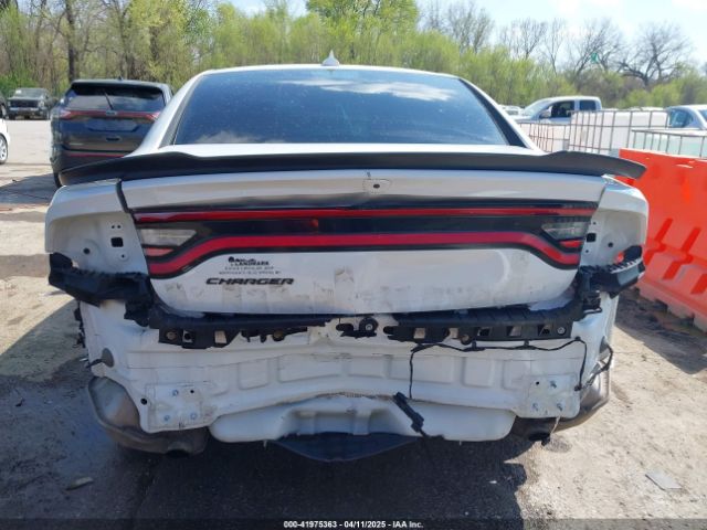 2C3CDXJG5JH198002 Dodge Charger Gt Awd