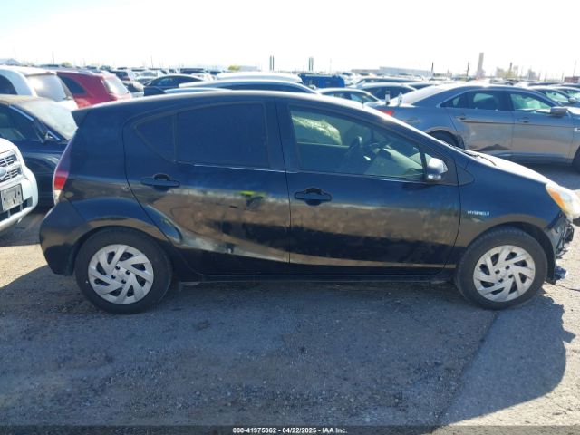JTDKDTB39G1119790 Toyota Prius C Two