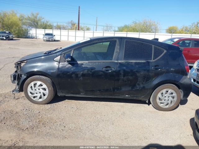 JTDKDTB39G1119790 Toyota Prius C Two