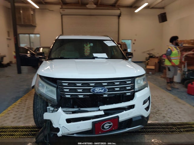 1FM5K7D82HGA54200 Ford EXPLORER XLT