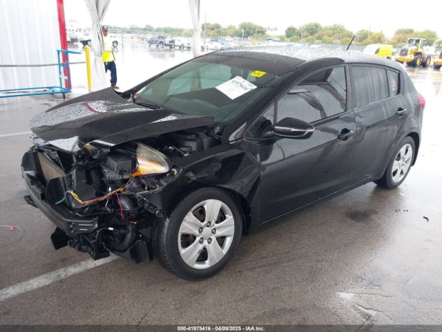 KNAFK5A89G5574385 KIA FORTE LX