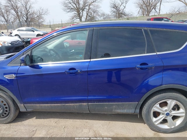 41975434 :رقم المزاد ، 1FMCU0G75GUB97640 vin ، 2016 Ford Escape Se مزاد بيع