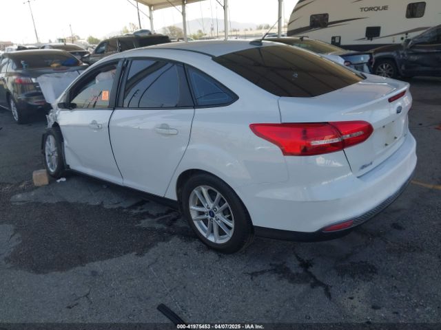 1FADP3F2XHL300331 Ford FOCUS SE