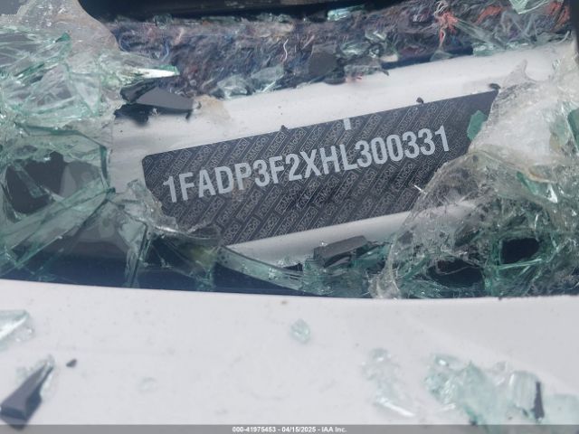 1FADP3F2XHL300331 Ford FOCUS SE