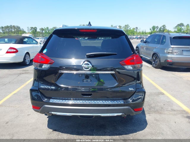 JN8AT2MT4HW407893 Nissan Rogue Sl