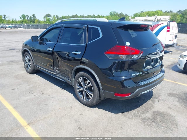 JN8AT2MT4HW407893 Nissan Rogue Sl
