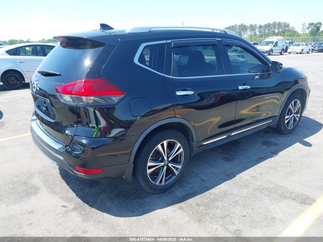 JN8AT2MT4HW407893 Nissan Rogue Sl