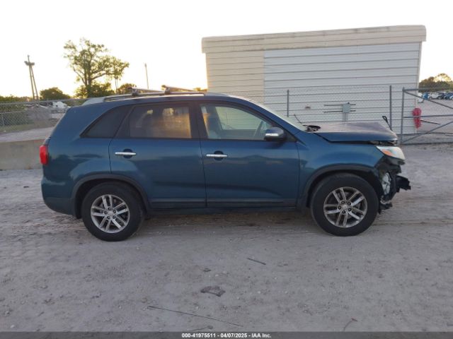 5XYKT4A67FG600933 KIA SORENTO LX