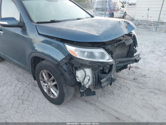 5XYKT4A67FG600933 KIA SORENTO LX