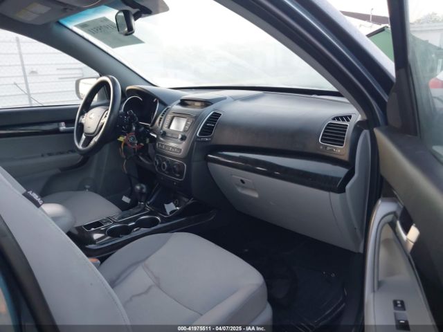 5XYKT4A67FG600933 KIA SORENTO LX