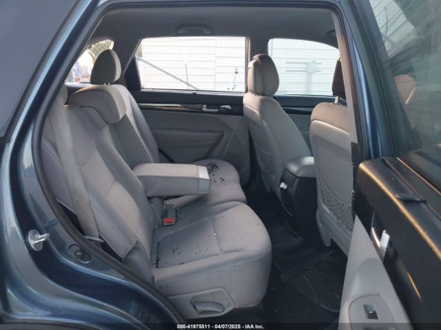 5XYKT4A67FG600933 KIA SORENTO LX