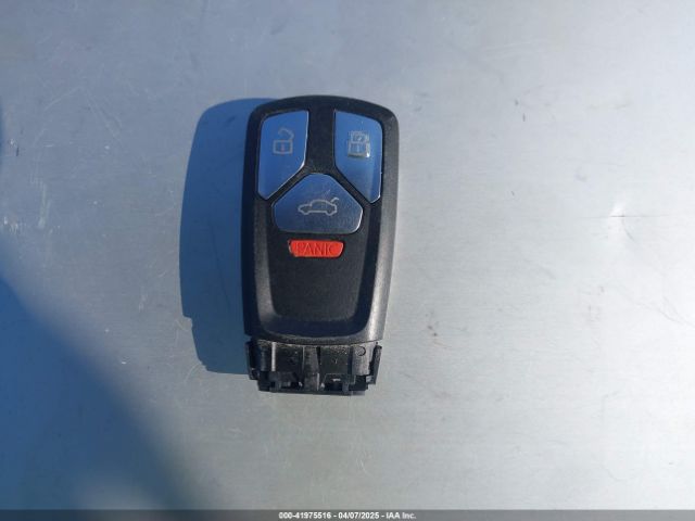 WA1BNAFY9J2055866 Audi Q5 2.0t Premium/2.0t Tech Premium
