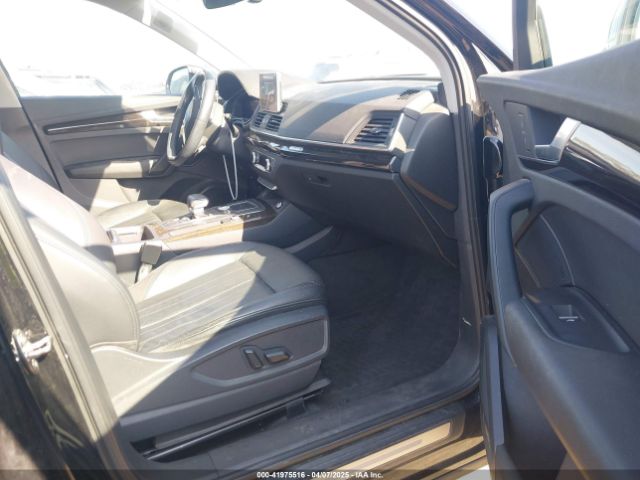 WA1BNAFY9J2055866 Audi Q5 2.0t Premium/2.0t Tech Premium