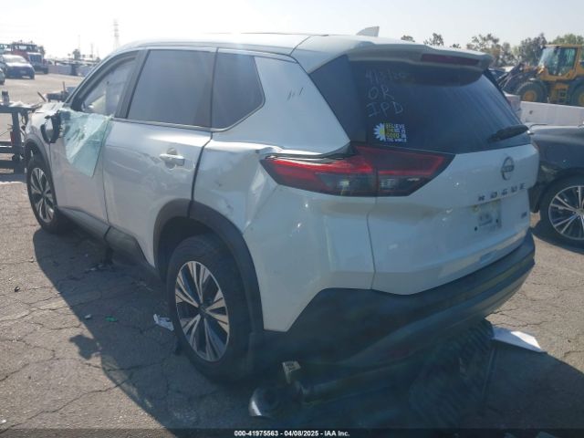 JN8BT3BA2PW434018 Nissan Rogue Sv Fwd