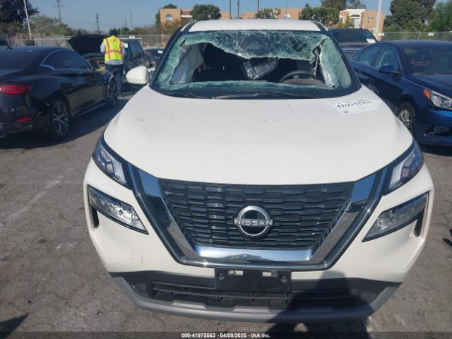 JN8BT3BA2PW434018 Nissan Rogue Sv Fwd