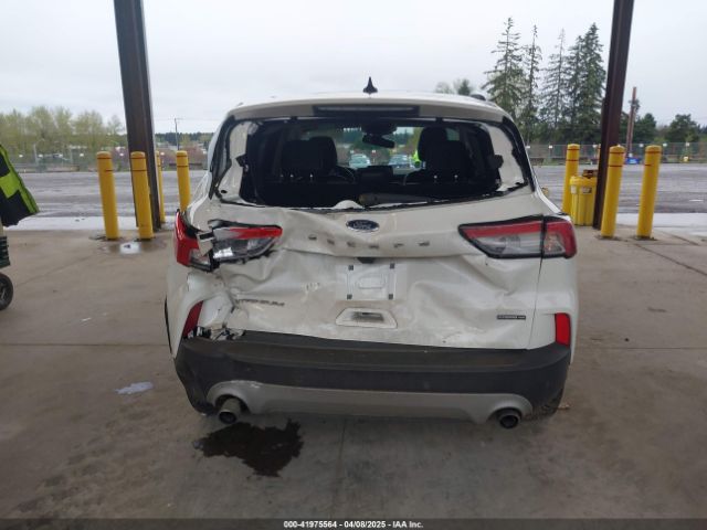 1FMCU9DZ8LUA58350 Ford Escape Titanium Hybrid