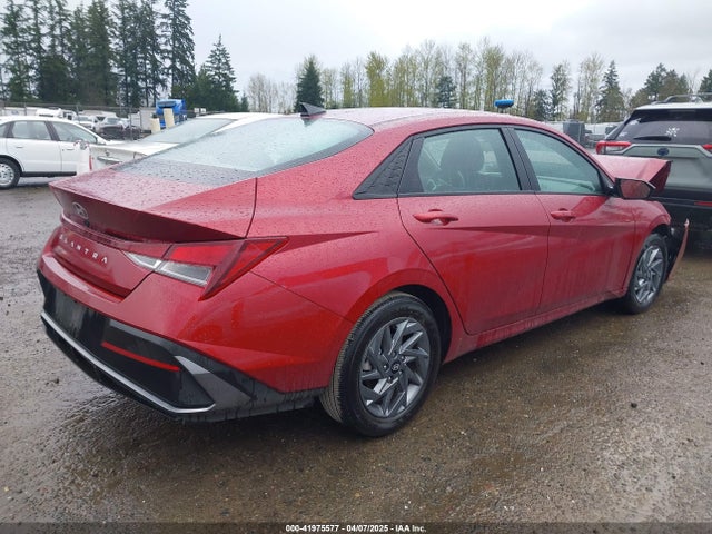 KMHLM4DG6RU750620 Hyundai ELANTRA SEL