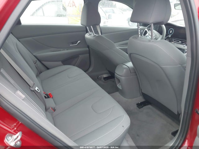 KMHLM4DG6RU750620 Hyundai ELANTRA SEL