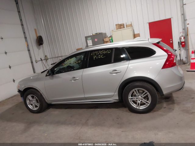 YV440MWK2J2054243 Volvo V60 Cross Country T5
