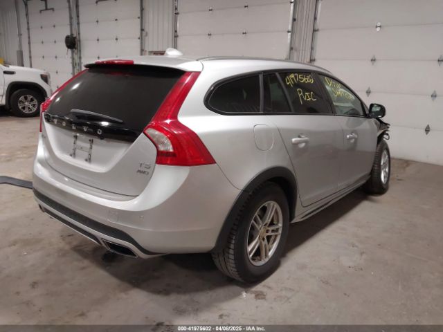 YV440MWK2J2054243 Volvo V60 Cross Country T5