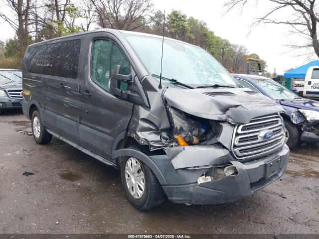1FMZK1ZMXHKA09958 Ford Transit-150 Xlt