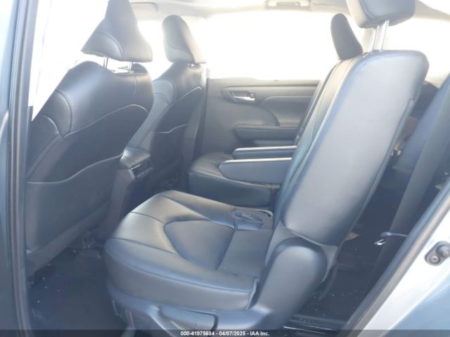 5TDGZRAH2NS092200 Toyota Highlander Xle