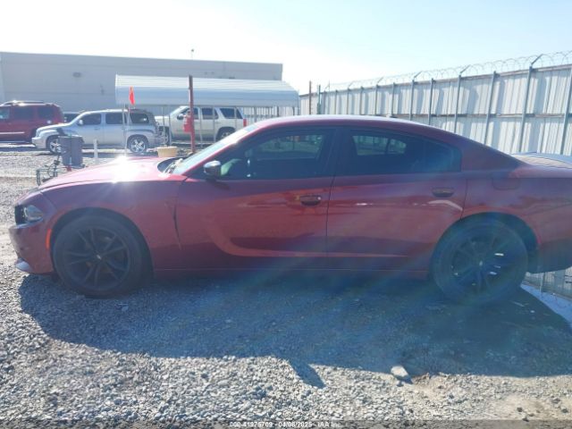 2C3CDXBGXJH337460 Dodge Charger Sxt Rwd