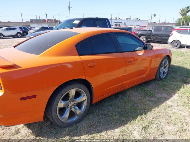 2C3CDXHG2EH164739 Dodge Charger Sxt
