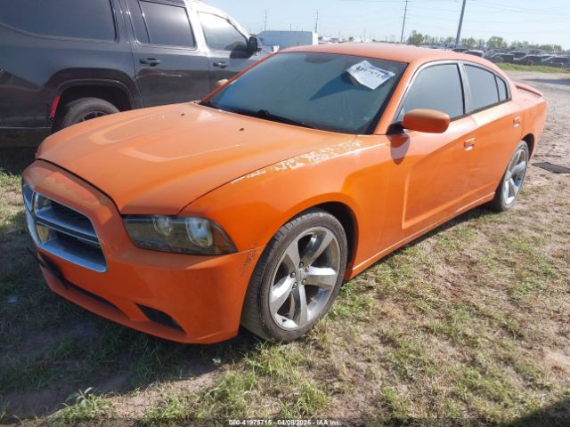2C3CDXHG2EH164739 Dodge Charger Sxt