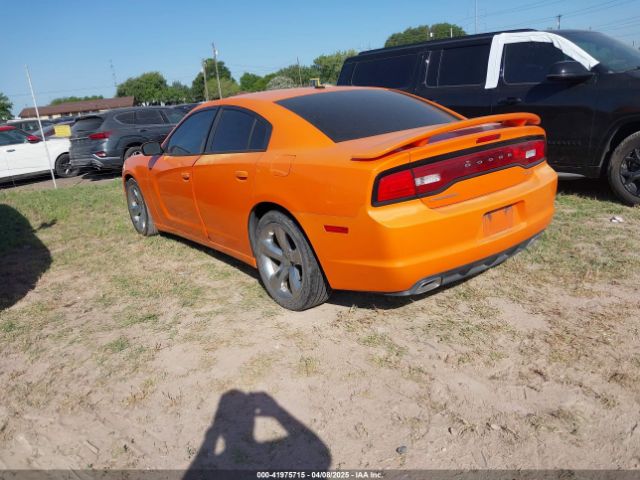 2C3CDXHG2EH164739 Dodge Charger Sxt