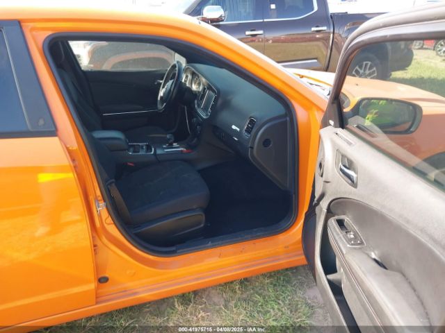 2C3CDXHG2EH164739 Dodge Charger Sxt