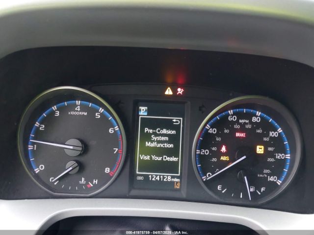 2T3ZFREV7JW446433 Toyota RAV4 LE