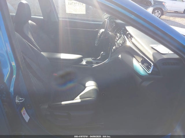 4T1B11HK9JU140782 Toyota CAMRY SE