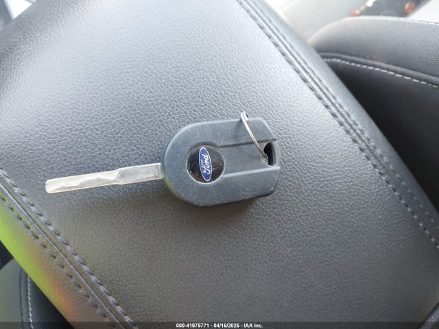1FMCU0GX8EUC45094 Ford ESCAPE SE