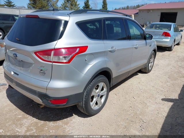 1FMCU0GX8EUC45094 Ford ESCAPE SE