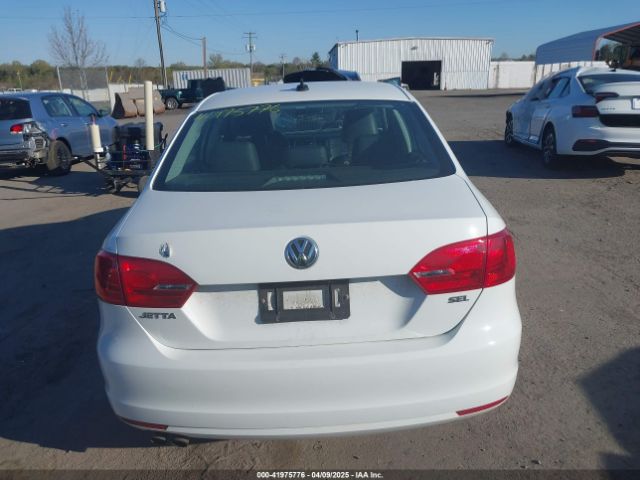 3VWL17AJ8EM336569 Volkswagen Jetta 1.8t Sel