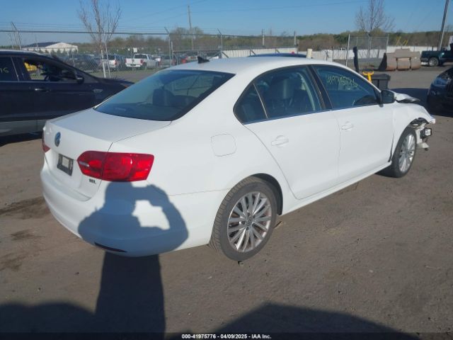 3VWL17AJ8EM336569 Volkswagen Jetta 1.8t Sel