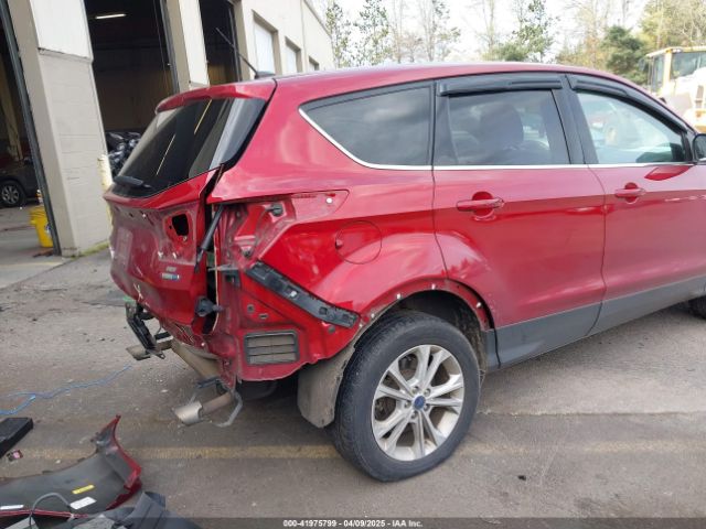 1FMCU9G91HUC35811 Ford ESCAPE SE