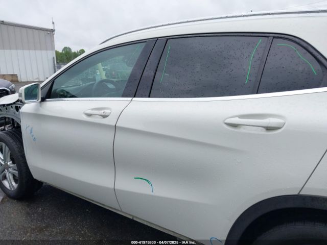 WDCTG4GBXJJ370000 Mercedes-Benz Gla 250 4matic