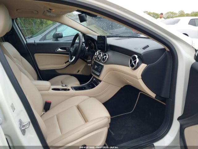 WDCTG4GBXJJ370000 Mercedes-Benz Gla 250 4matic
