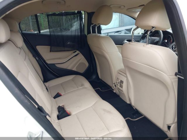 WDCTG4GBXJJ370000 Mercedes-Benz Gla 250 4matic