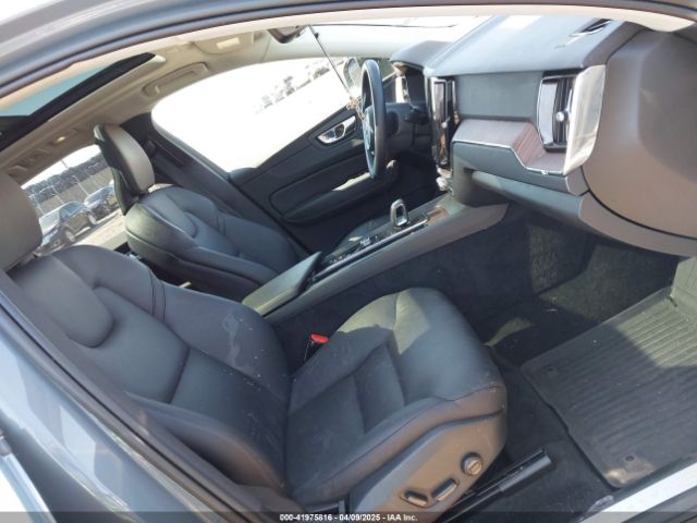 YV4L12RW8P1290213 Volvo Xc60 B5 Plus Dark Theme