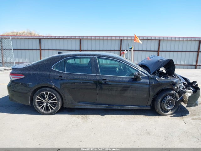 4T1B11HK5KU689882 Toyota CAMRY SE