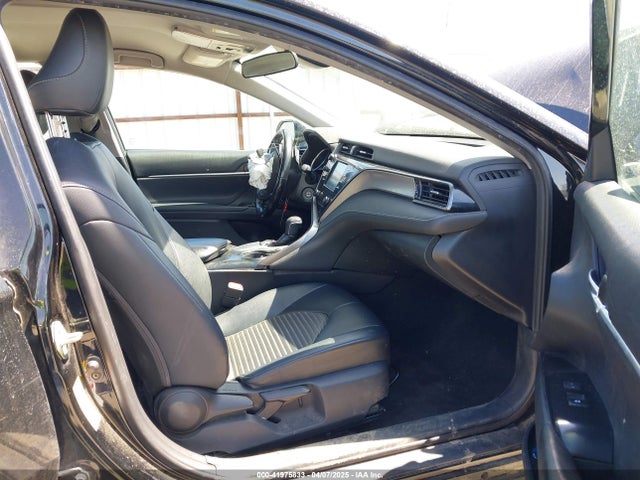 4T1B11HK5KU689882 Toyota CAMRY SE