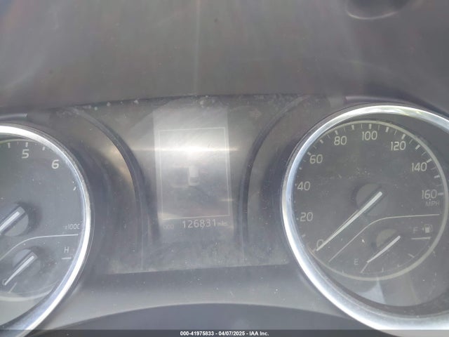 4T1B11HK5KU689882 Toyota CAMRY SE